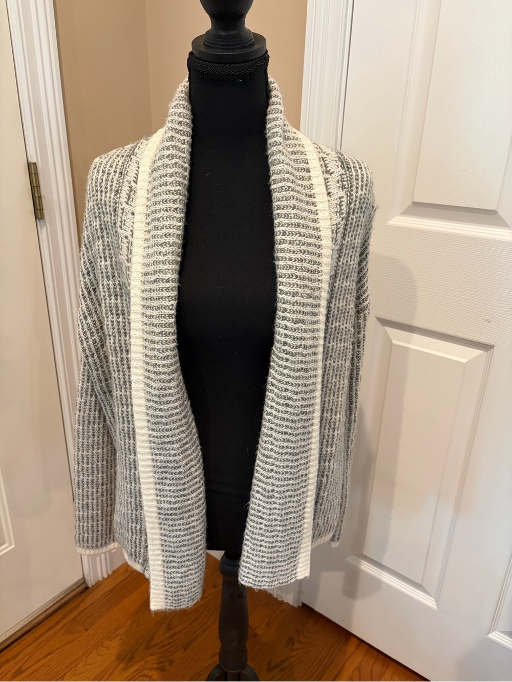 GAP Gray and White Open-Front Ribbed Cardigan